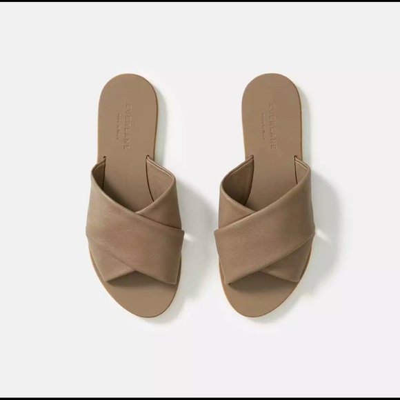 Everlane Shoes - Everlane Day Crossover Leather Sandal Mocha